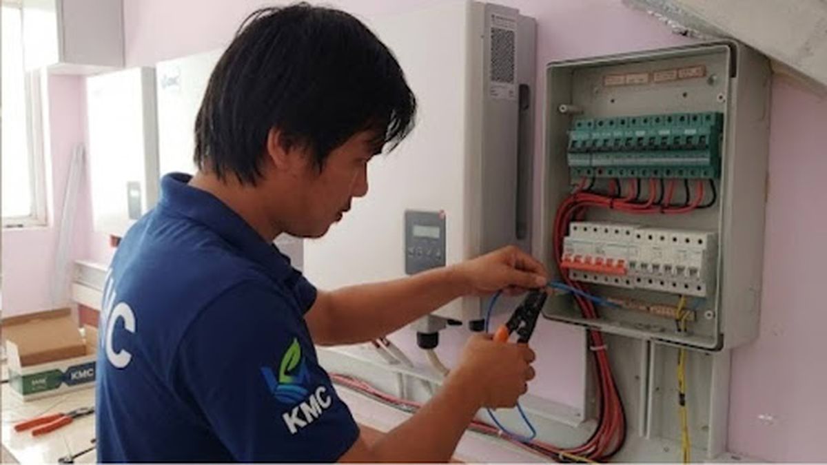 lắp đặt pin lưu trữ điện mặt trời lithium LVTOPSUN 5.12Kwh